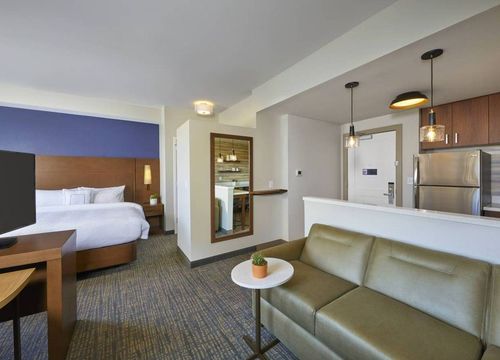 Residence Inn Oahu Kapolei king studio suite.jpg