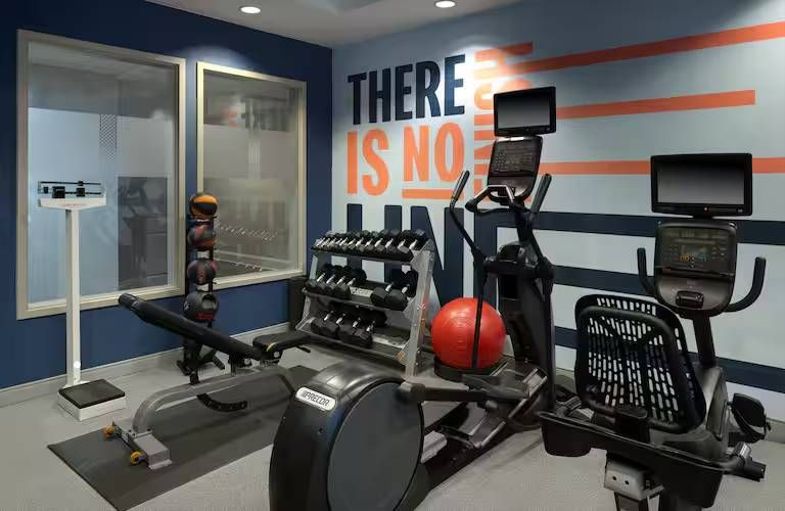 Hampton Inn & Suites Jeckyll Island fitness center.jpg
