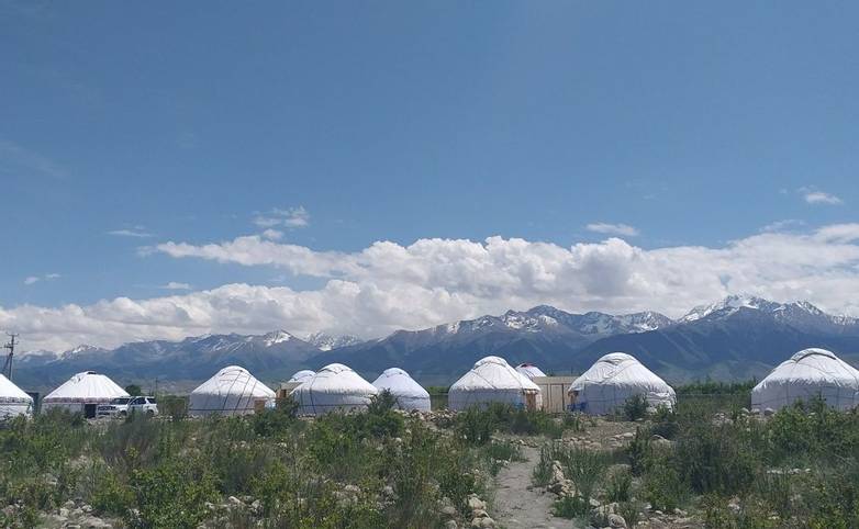 Nomad Lodge yurt camp in Tamga Issyk-Kul (3).jpg