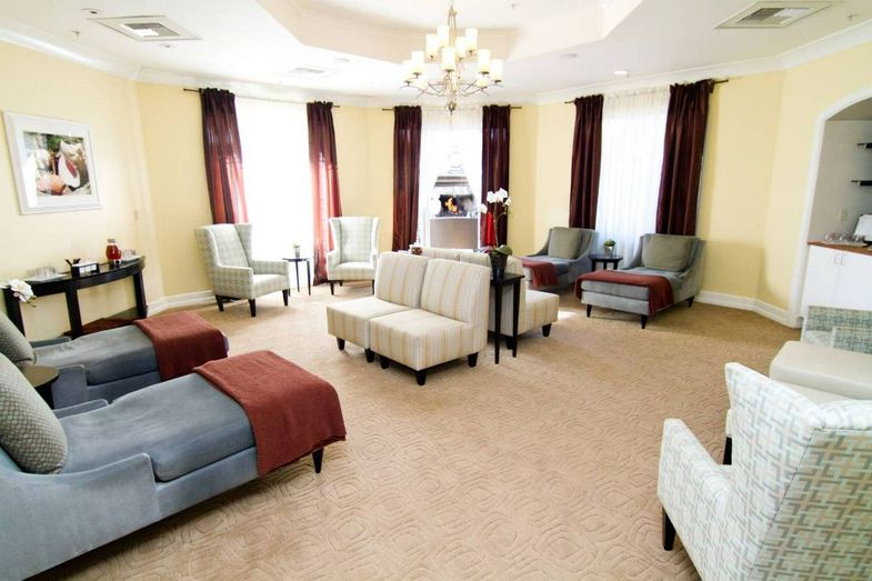 Laguna Cliffs Marriott  relaxation room.jpg