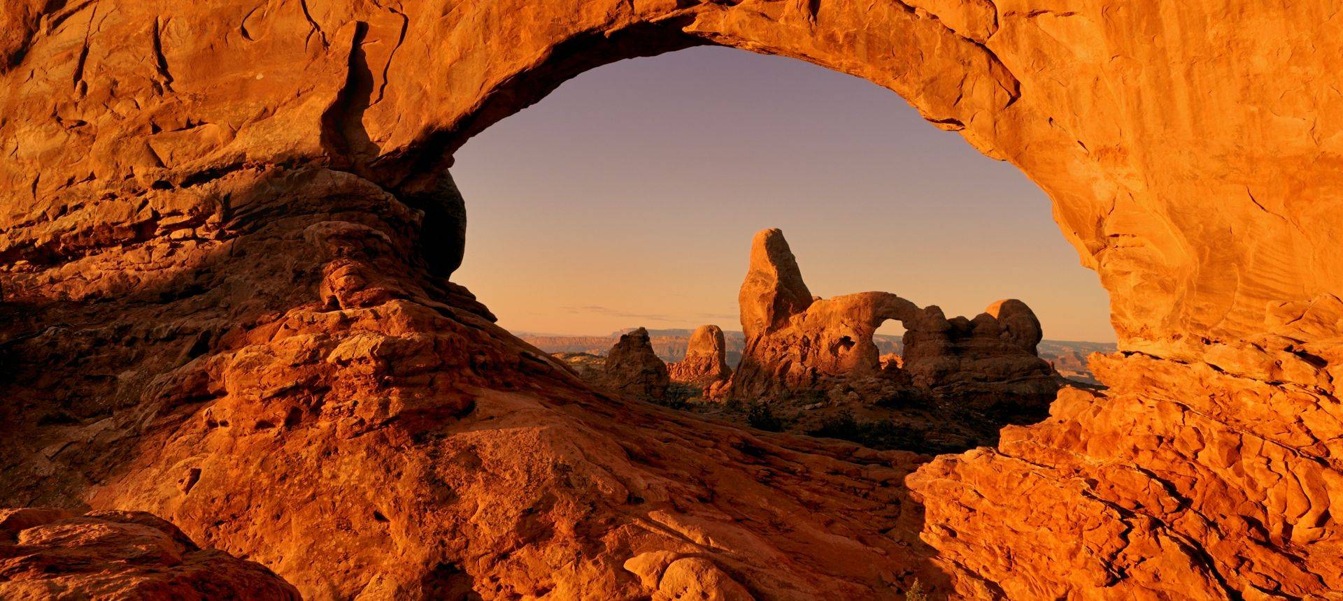 Turret Arch, Arizona Shutterstock 88609699