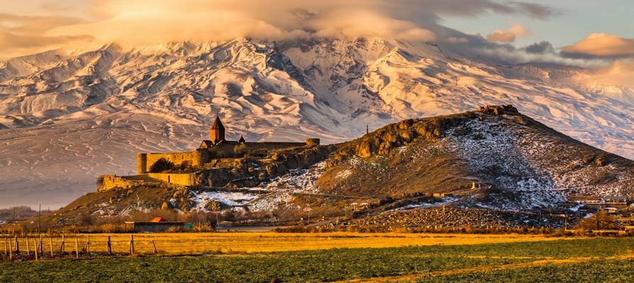 Mount Ararat, Armenia Shutterstock 370921862
