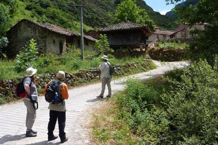 Naturetrek group in a small Cantabrian village (Byron Palacios)