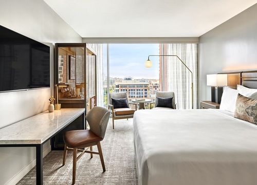 Omni Tempe Hotel at ASU king.jpg