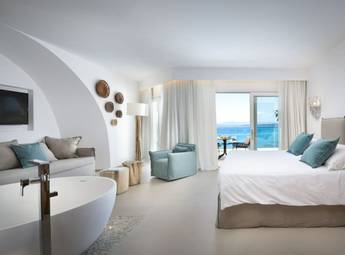 Pool Suite - Gabbiano Azzurro Hotel Sardinia1.jpg