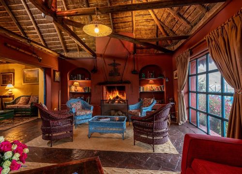 tierra-del-volcan-family-connections-El-Porvenir-Living-room-1.jpg