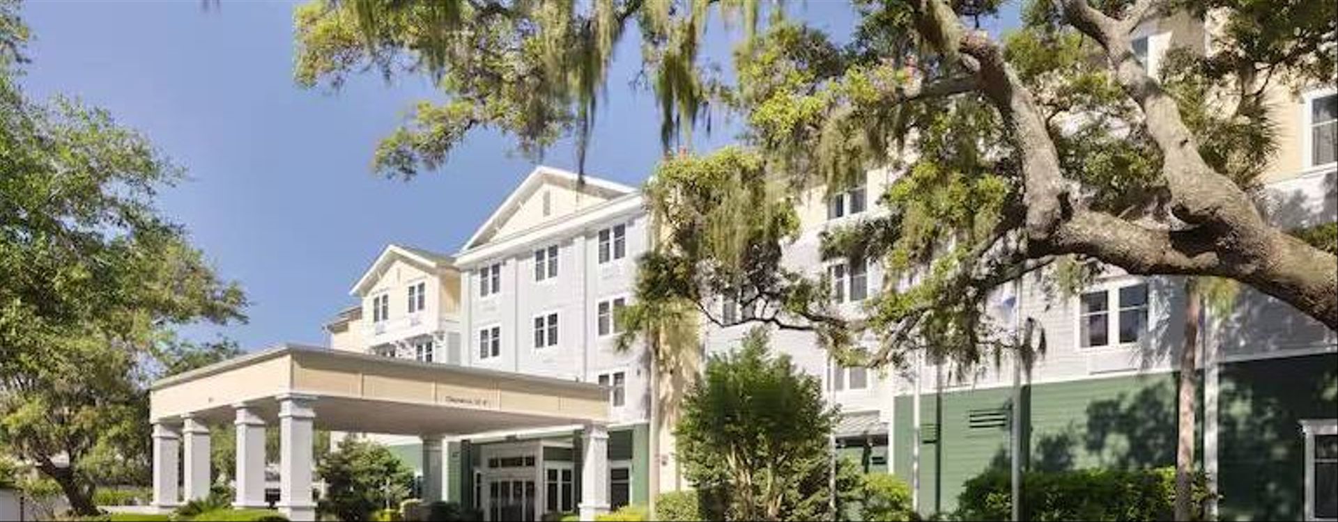 Hampton Inn & Suites Jekyll Island exterior.jpg
