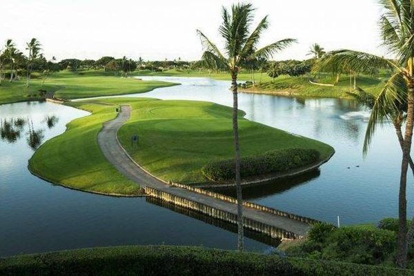 Hampton Inn & Suites Oahu_Kapolei Golf hole 10.jpg