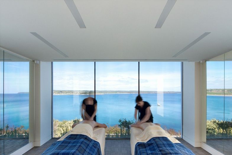 Cliff House Hotel Double treatment room sm.jpg