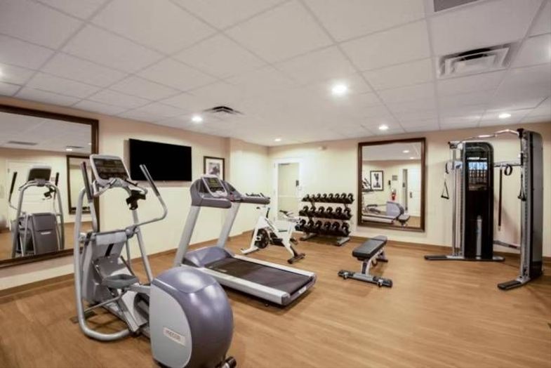 Staybridge Suites Scottsdale – Talking Stick fitness.jpg