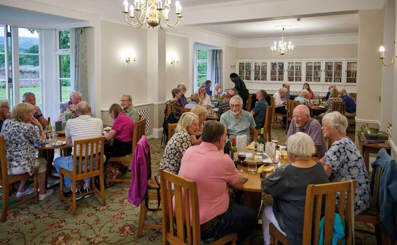 hf_eveningmeal_holnicotehouse_exmoor_03_2025_rgb.jpg