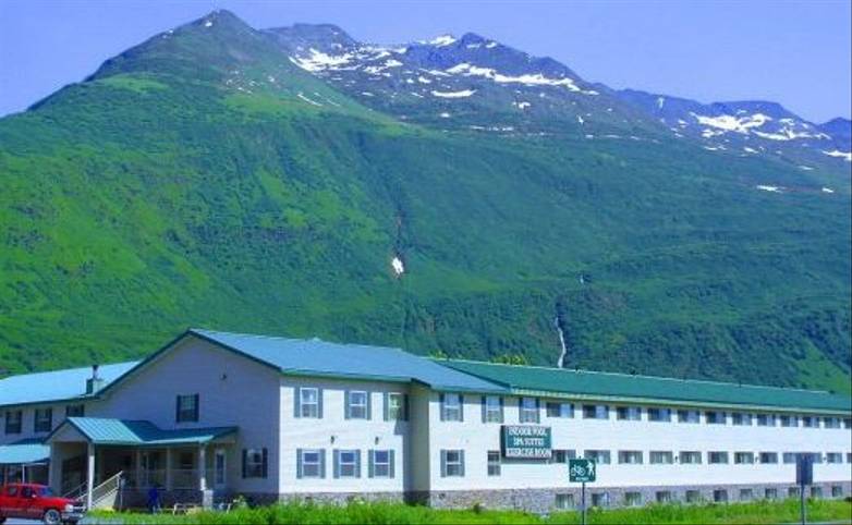 Alaska - Mountain Sky Hotel6932_100566549961216_4626851_n.jpg