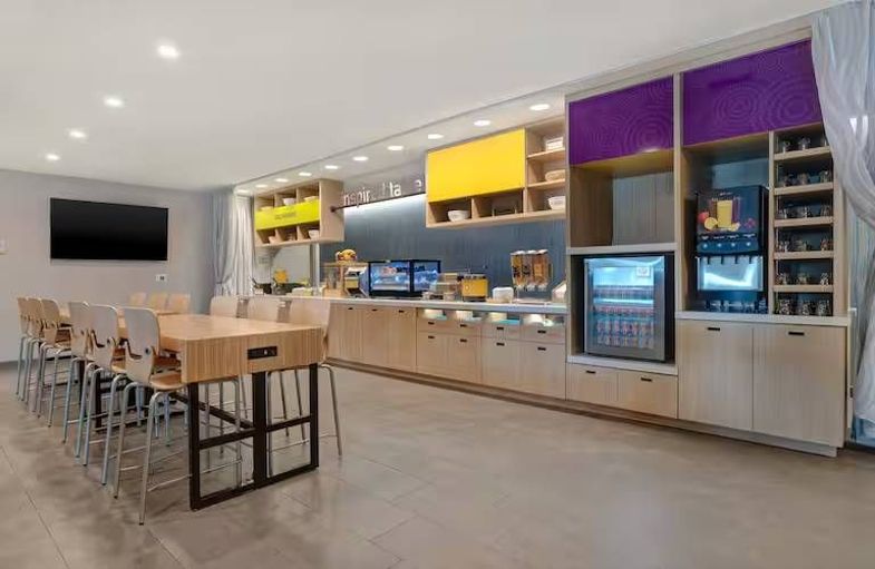 Home2 Suites by Hilton Las Vegas southwest breakfast area.jpg