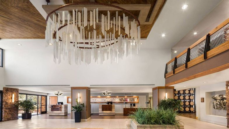 Hilton Sedona Resort at Bell Rock lobby.jpg