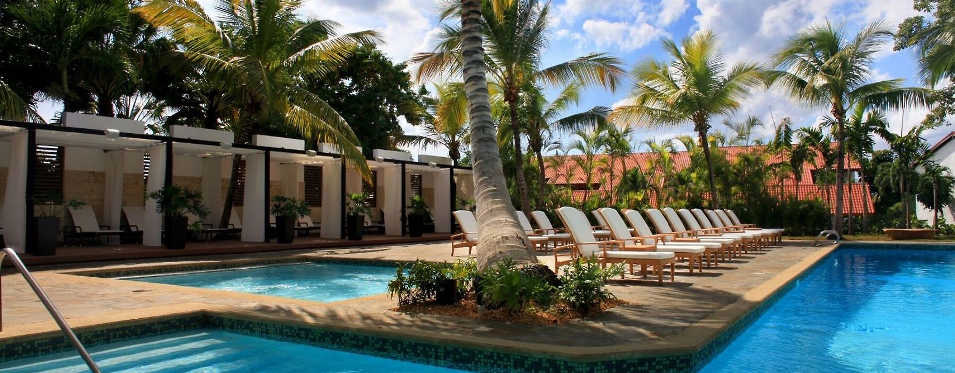 Casa de Campo Resort & Villas-Pool (2).jpg