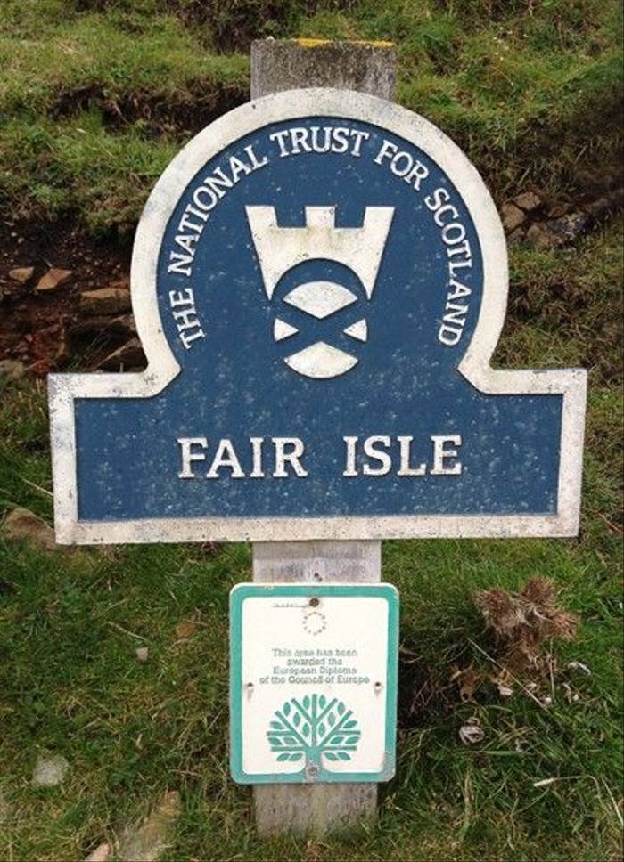Fair Isle - Sign (Ian Andrews).jpg