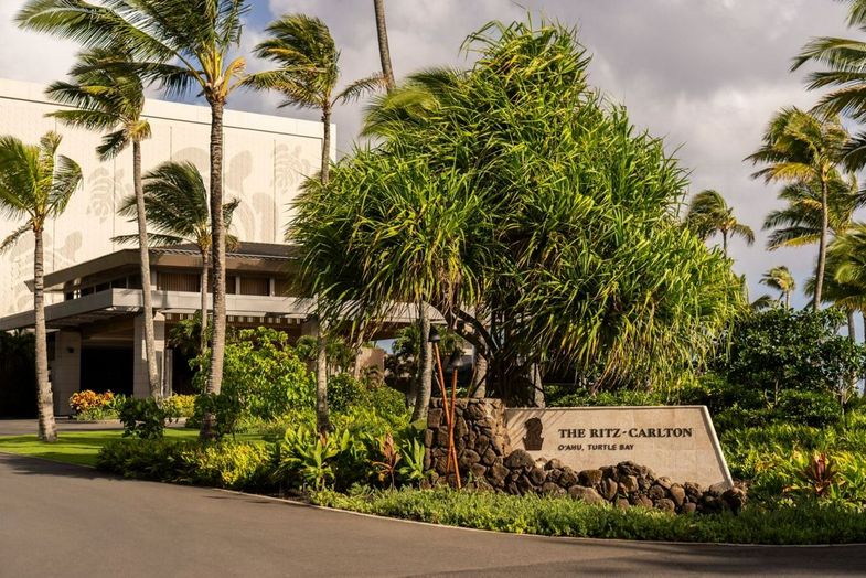 Turtle Bay Resort front entrance.jpeg