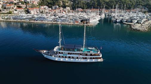 Cruise & Walk the Dalmatian Coast 