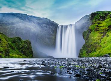Iceland in Autumn - Glaciers, Icebergs & Waterfalls