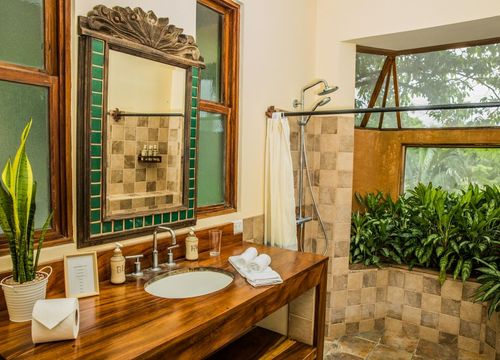 Hacienda Barrigona-bathroom-97.jpg