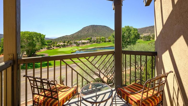 Hilton Sedona Resort at Bell Rock balcony.jpg