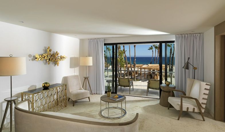 Meliá-Paradisus-Los-Cabos-The-Reserve-Master-Ocean-Front-Suite-Seating-Area.jpg