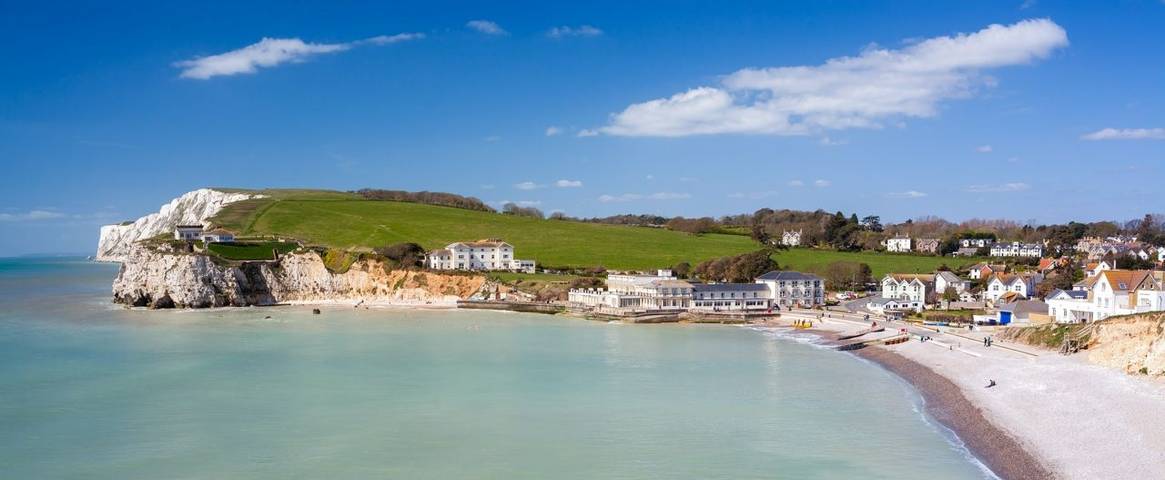 Can you walk to the isle of wight from the mainland?