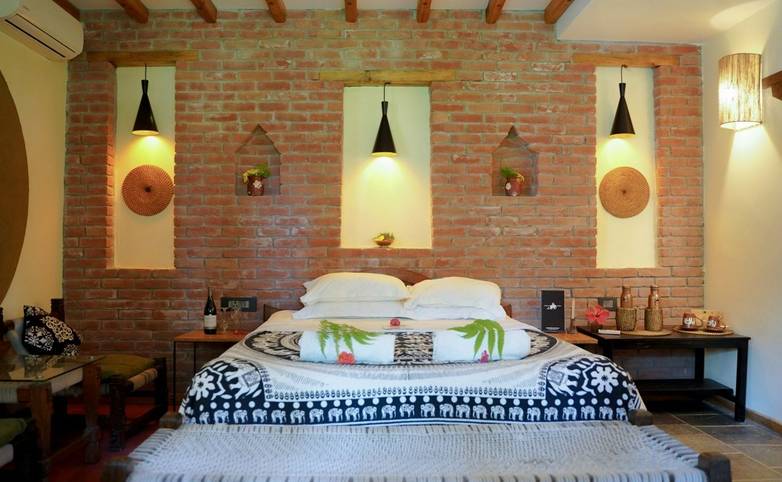 Sapana Village Lodge Chitwan doube bedroom.jpg