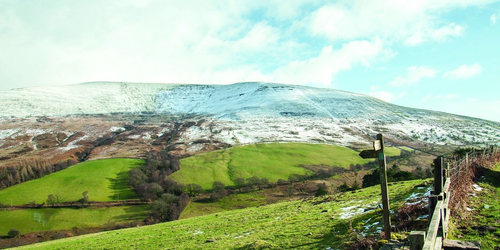 4-night Brecon Beacons Christmas & New Year Guided Walking