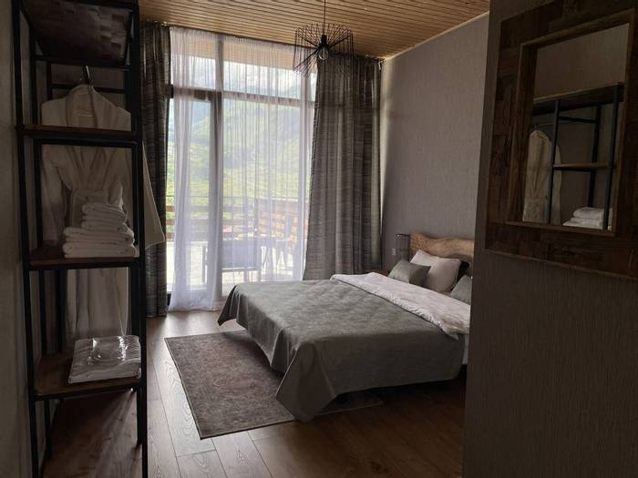 Room, Kazbegi, Stepantsminda