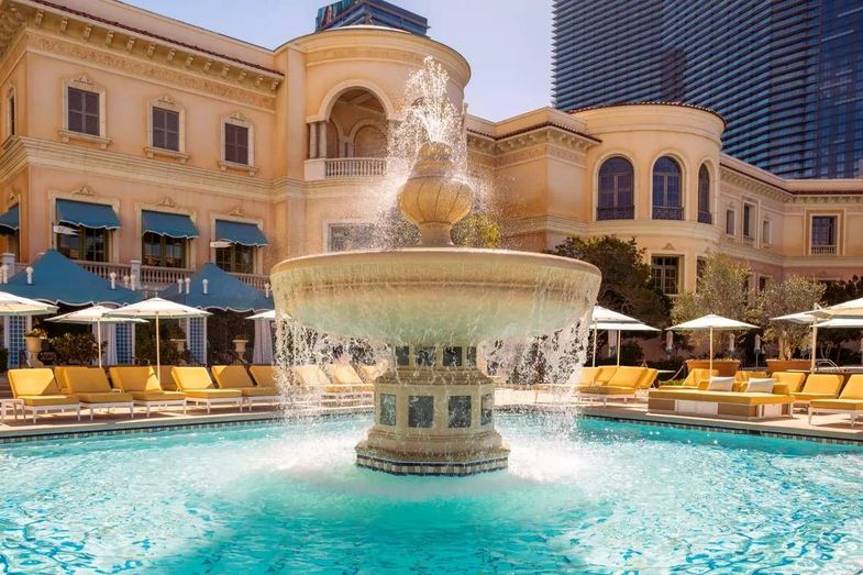 Bellagio Hotel & Casino cyprus fountain.jpg