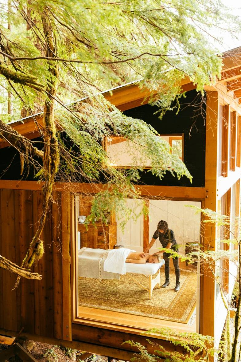 Nimmo-Bay-Resort-Wellness-Cedar-Room.jpg