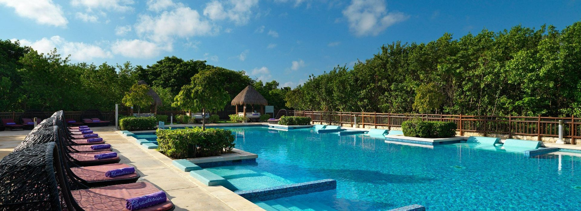 meliá-hotels-paradisus-playa-del-carmen-pool-1.jpg