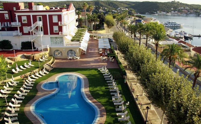 Spain - Menorca - Hotel Port Mahon - piscina.JPG