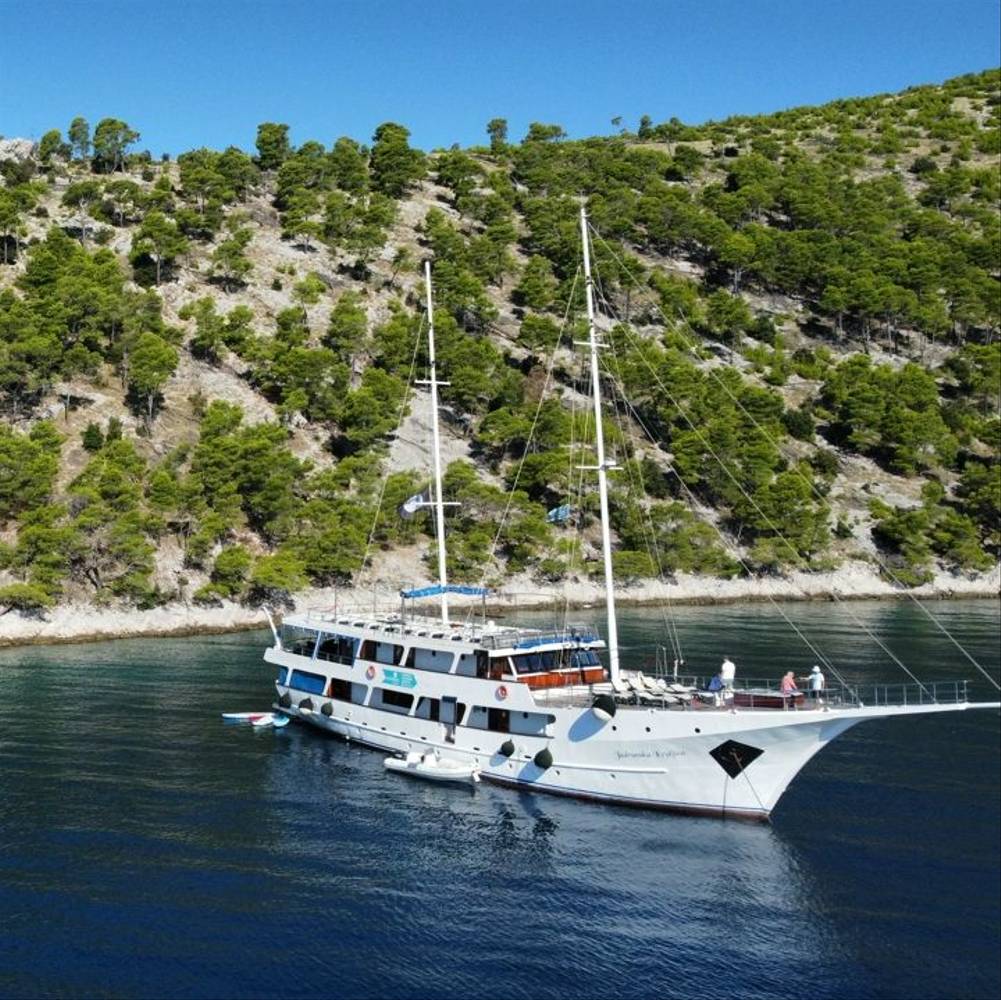 Cruise & Walk the Adriatic Coast for Solos
