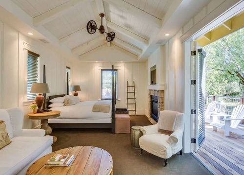 Farmhouse Inn 1.jpeg