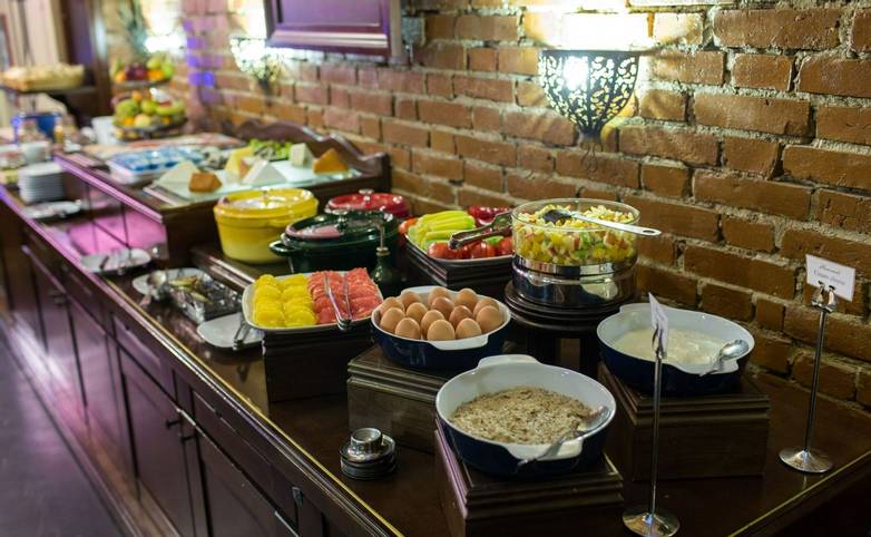 Romania - Hotel Moxa - Full Buffet Breakfast - Agent Photo.jpg