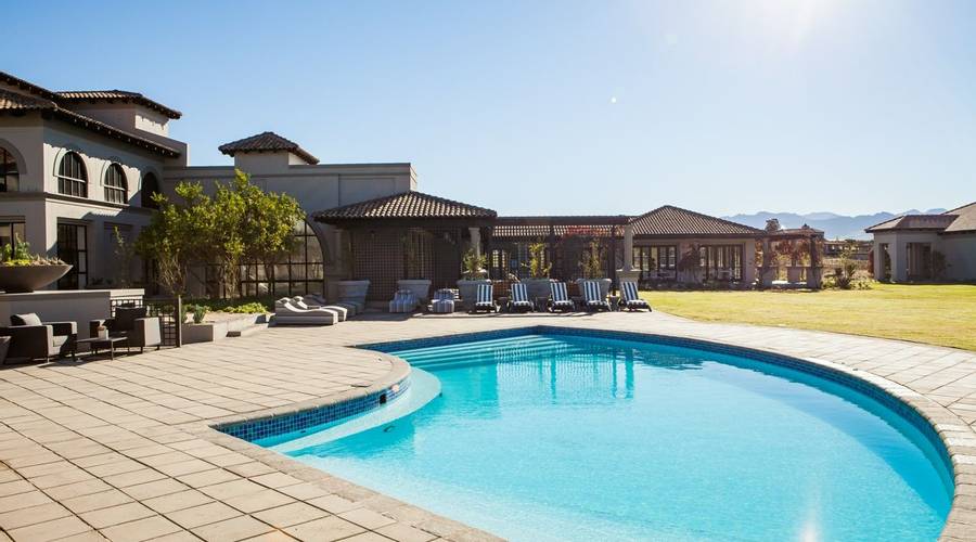 Sante Wellness Retreat and Spa in South Africa offers fantastic spa holidays and wellness retreats for couples