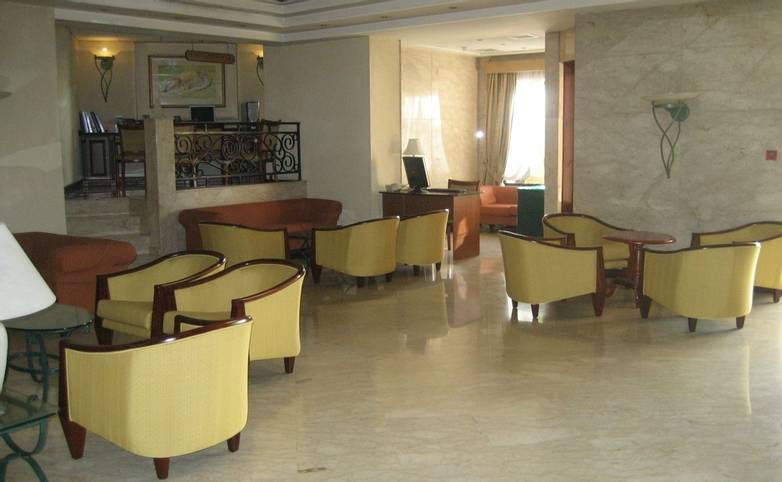 Gozo - Grand Hotel - Grand Seated receprion.jpg
