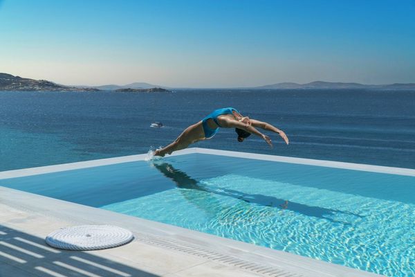 mykonos-riviera-hotel-SIGNATURE SPA POOL SUITE DIVE.jpg