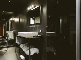 aethos-milan-rooms-aethos-suite-bathroom-1024x682.jpg
