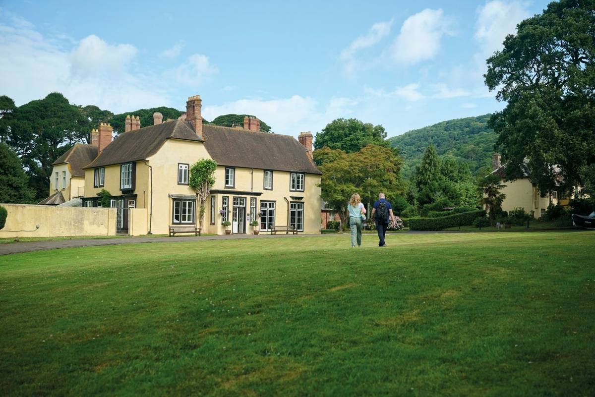 hf_exterior_holnicotehouse_exmoor_05_2025_rgb.jpg