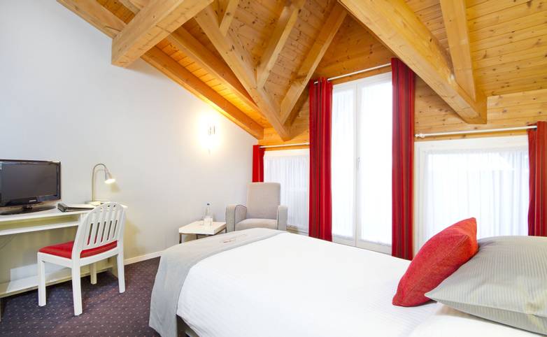Switzerland - Bernese Oberland - Hotel Steinmattli - Bedroom - Hotel Provided - Steinmattli Zimmer 314 01.JPG