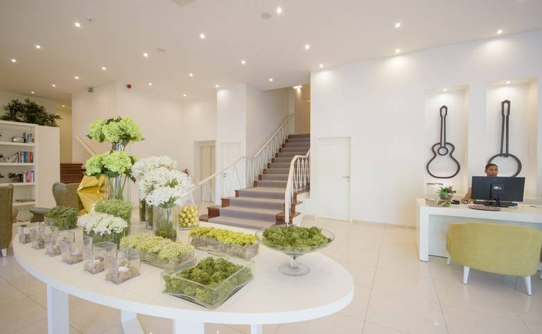 VXE_Porto Grande_reception_vista verde (2).jpg