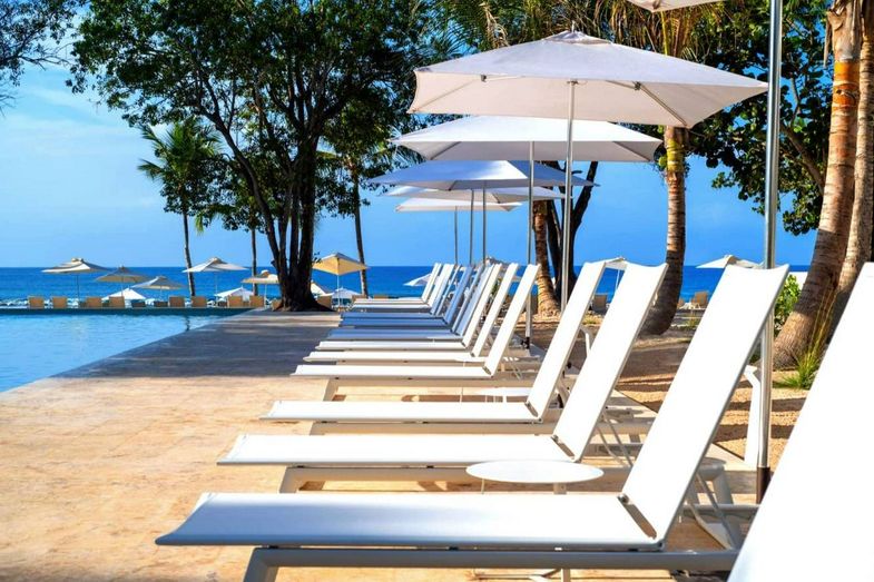 casa de campo resort daybeds.jpg