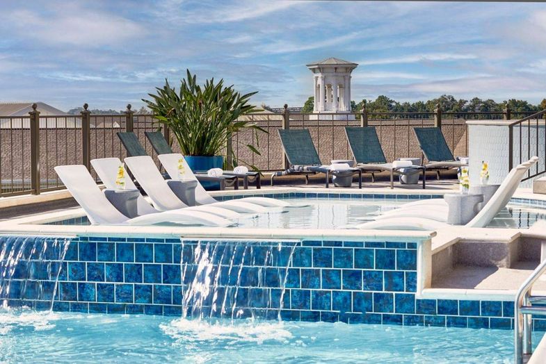 Renaissance Mobile Riverview Plaza Hotel outdoor pool.jpg