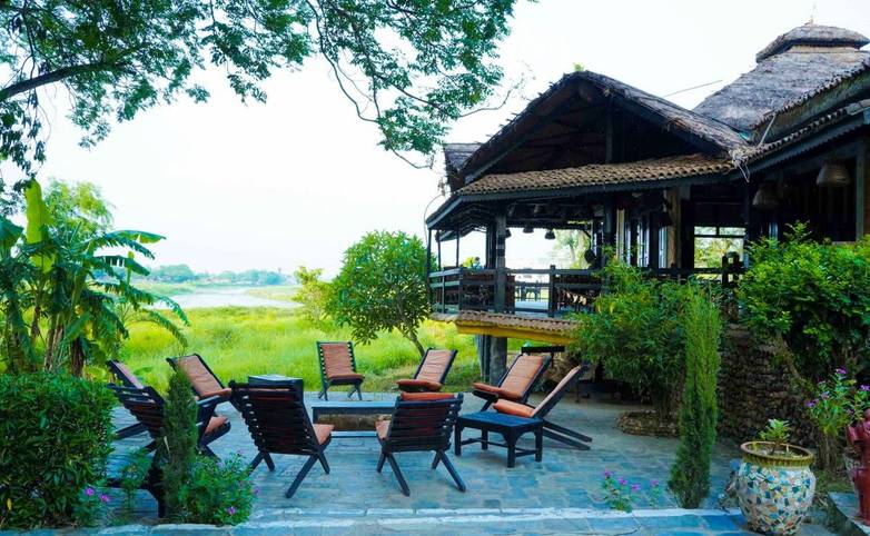Sapana Village lodge Chitwan sitting area.jpg