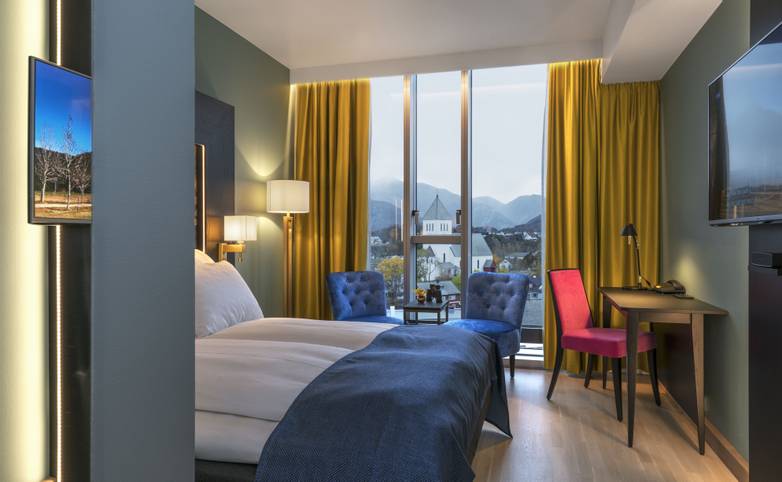 3010_Thon-hotel-Lofoten-standard-double-room-4.jpg