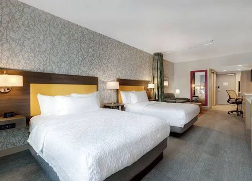 Home2 Suites by Hilton Las Vegas southwest queen.jpg