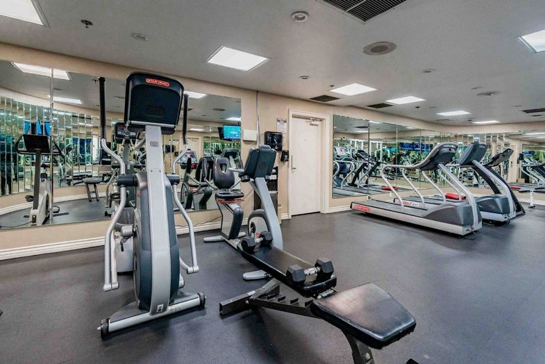 Indian Wells Resort Hotel gym 2.jpg